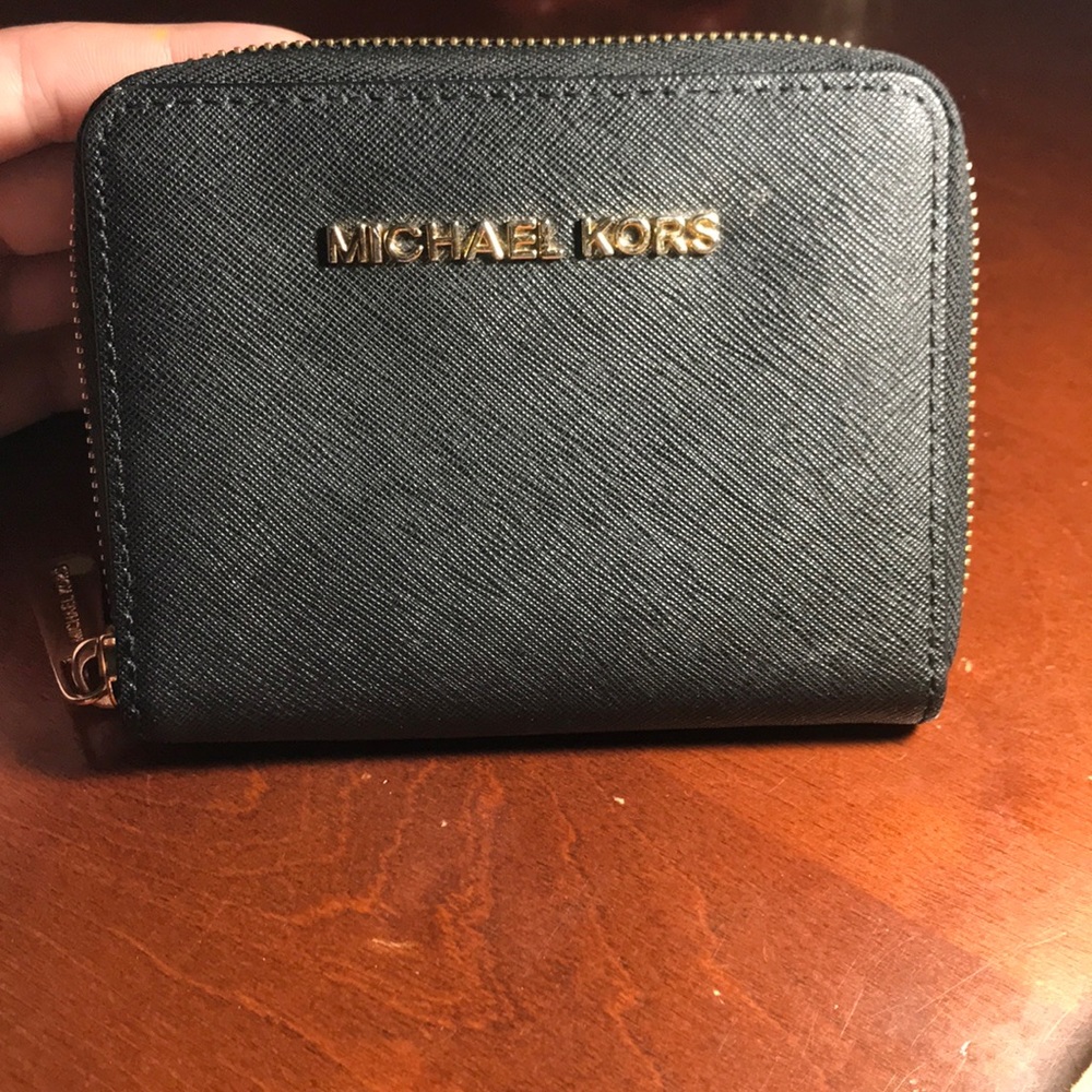 Micheal Kors black wallet